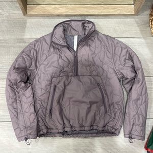 Lululemon cropped Puffer half zip Size 2
